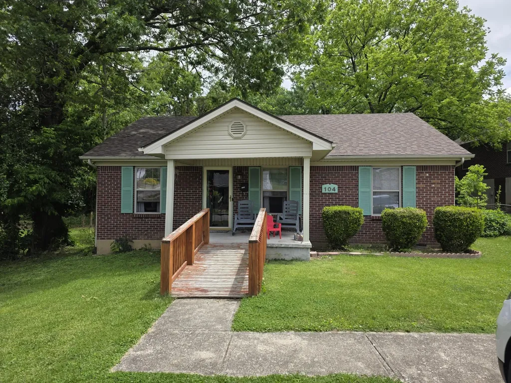 104 Evansdale Avenue Richmond KY 40475