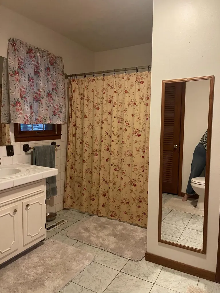 380 Daniels Creek Banner KY 41603
