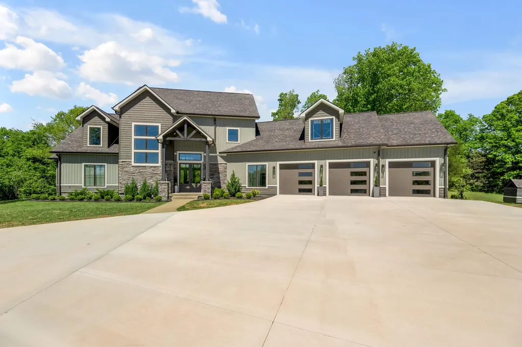 2700 Sulphur Lick Road Willisburg KY 40078
