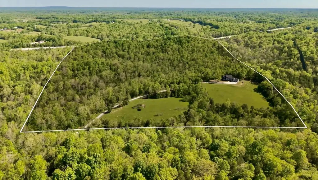 2700 Sulphur Lick Road Willisburg KY 40078