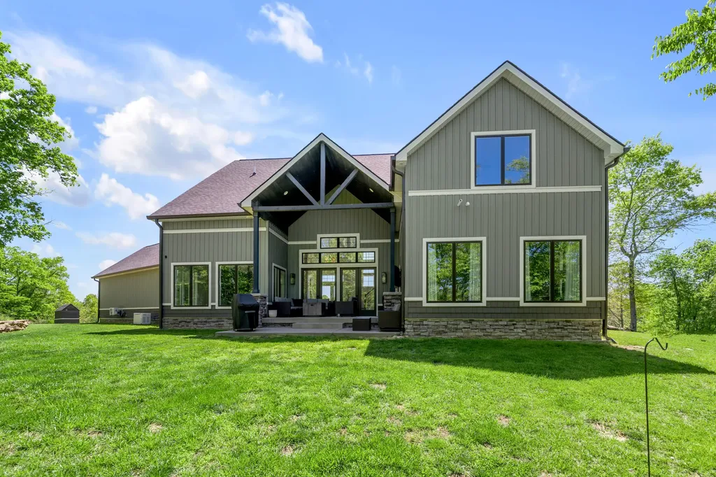 2700 Sulphur Lick Road Willisburg KY 40078