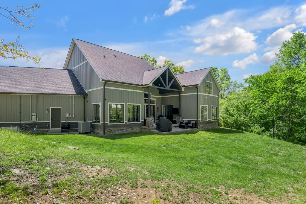 2700 Sulphur Lick Road Willisburg KY 40078
