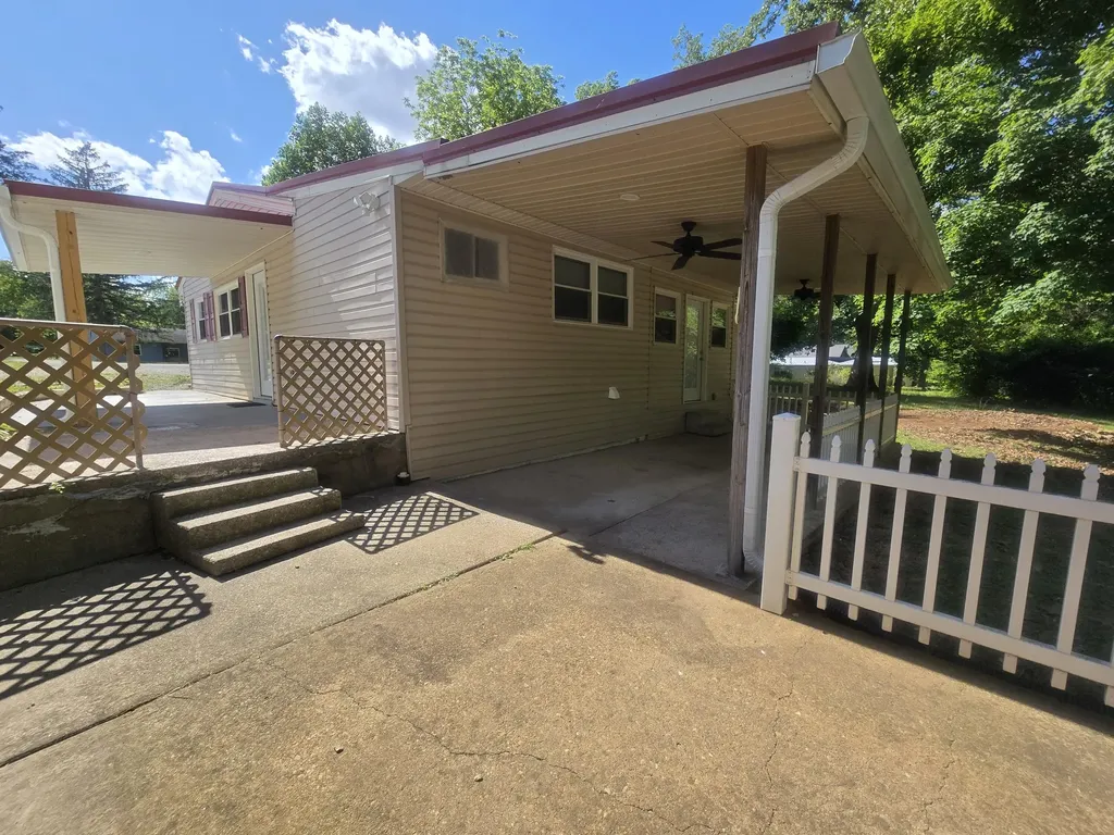180 Beauchamp Boulevard Somerset KY 42503