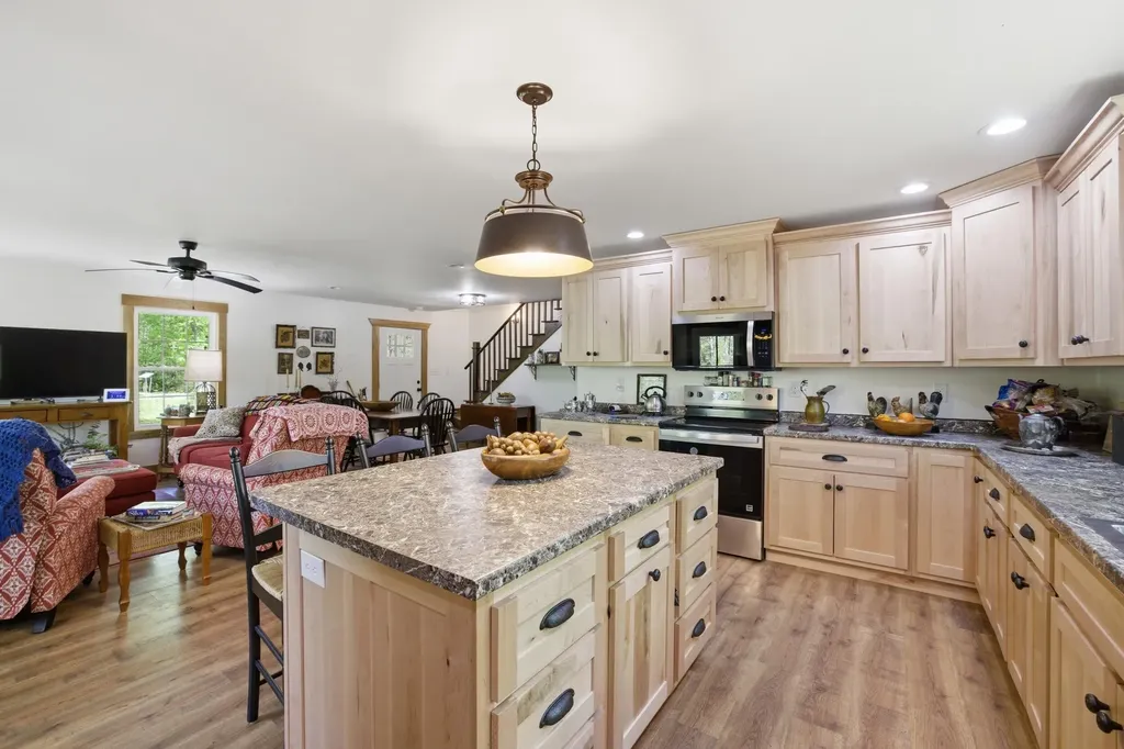376 Shugars Hill Road Liberty KY 42539
