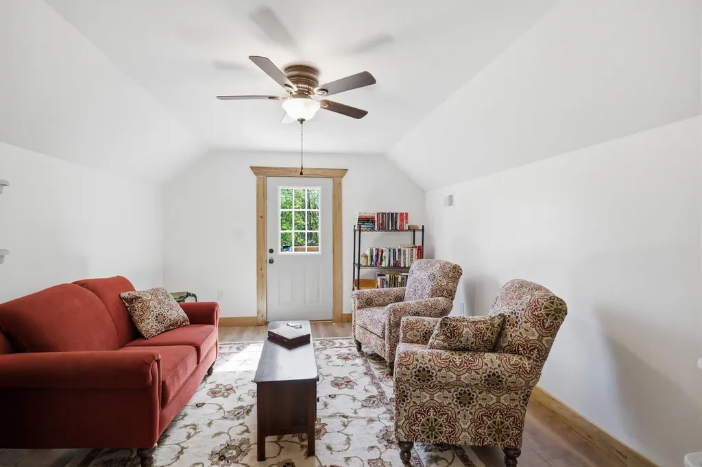 376 Shugars Hill Road Liberty KY 42539