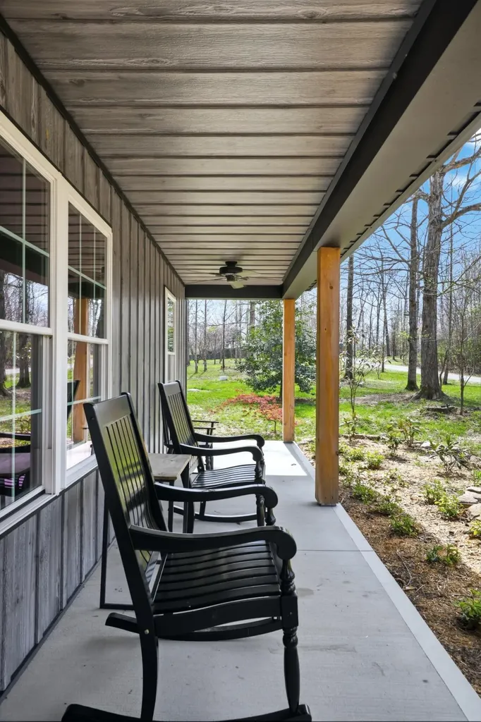 376 Shugars Hill Road Liberty KY 42539