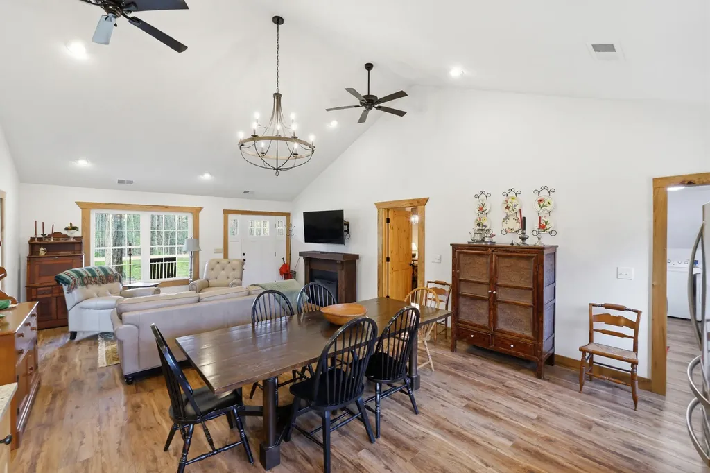 376 Shugars Hill Road Liberty KY 42539