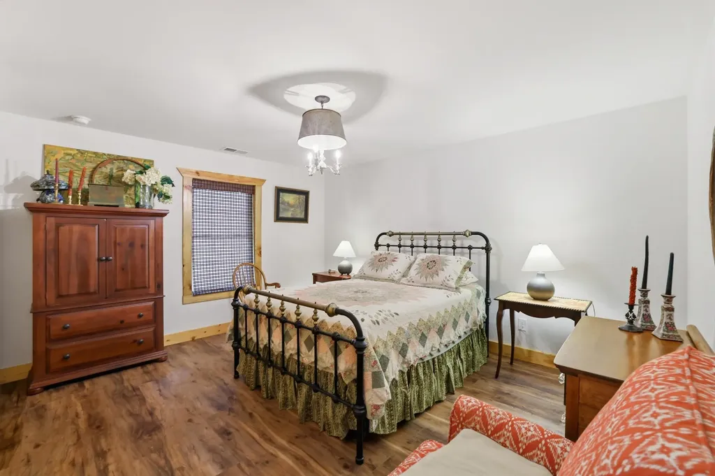 376 Shugars Hill Road Liberty KY 42539