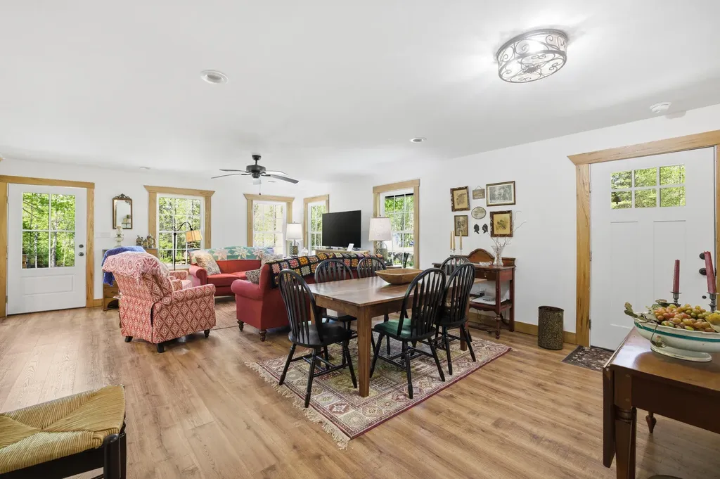 376 Shugars Hill Road Liberty KY 42539