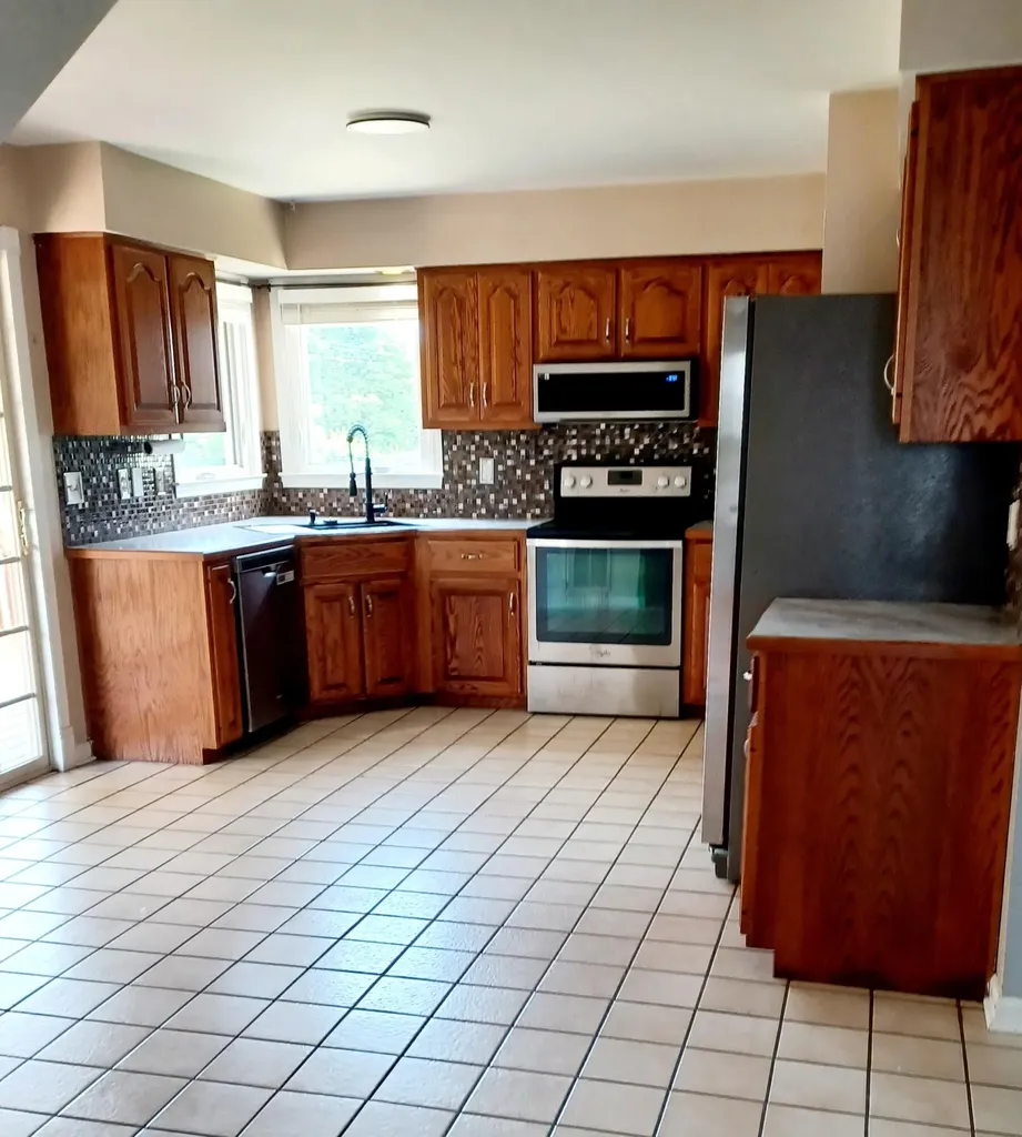 348 Colony Drive Versailles KY 40383