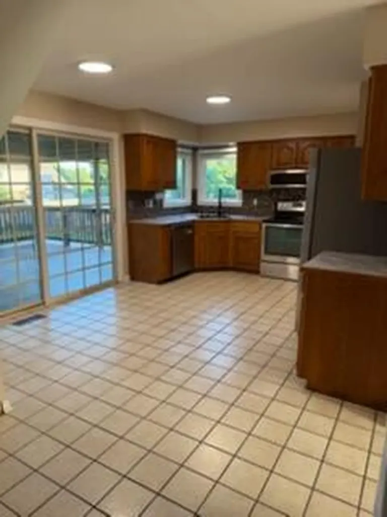 348 Colony Drive Versailles KY 40383