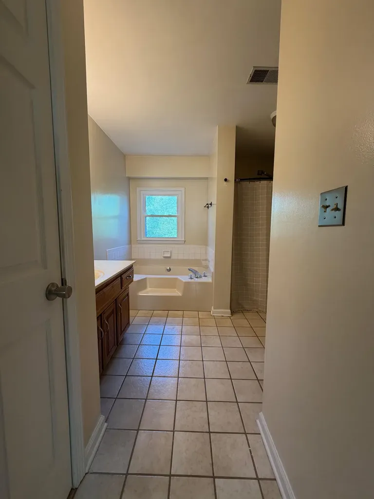 348 Colony Drive Versailles KY 40383