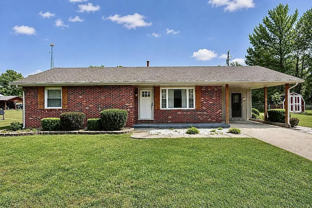 152 Roxanne Street Clearfield KY 40313