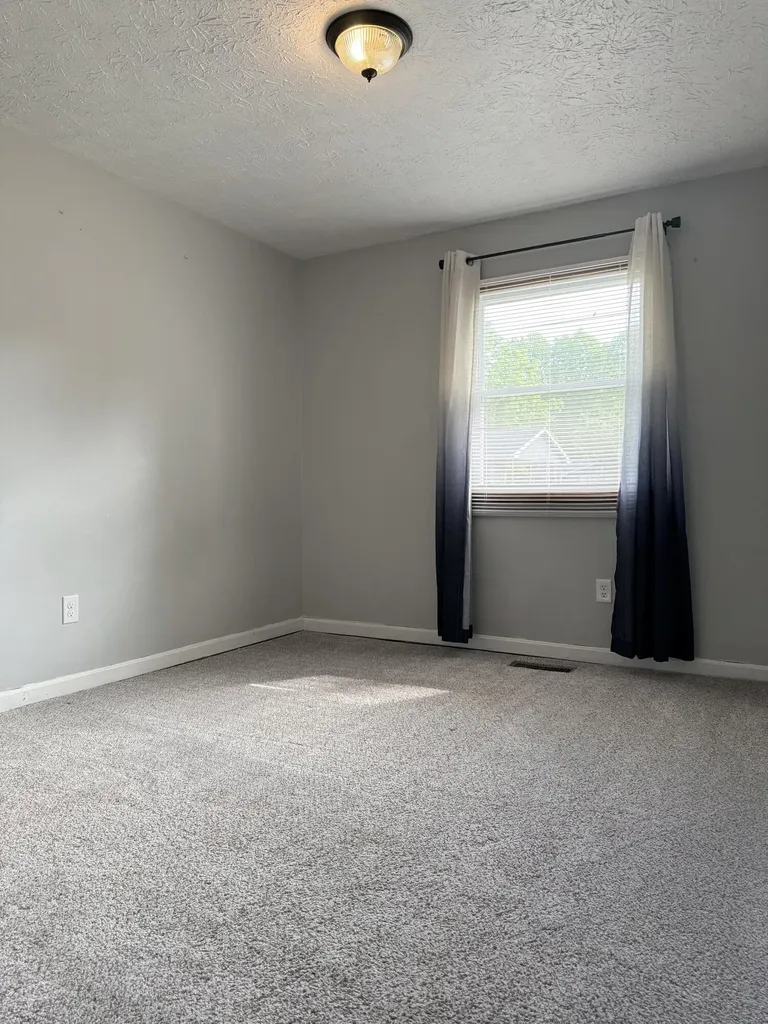 152 Roxanne Street Clearfield KY 40313