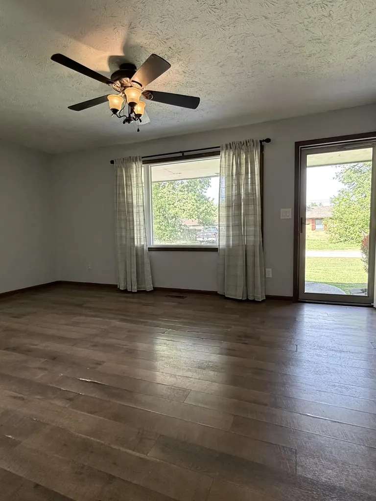 152 Roxanne Street Clearfield KY 40313