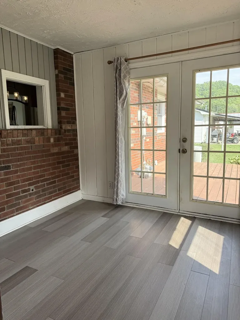 152 Roxanne Street Clearfield KY 40313