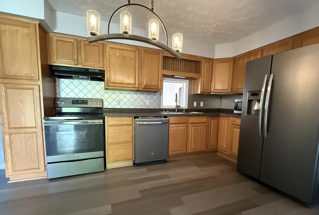 152 Roxanne Street Clearfield KY 40313