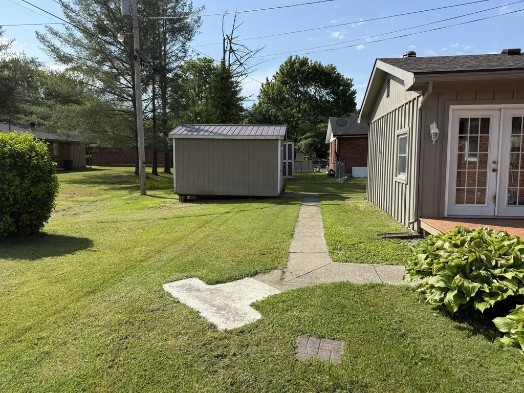 152 Roxanne Street Clearfield KY 40313