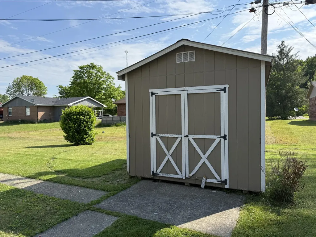 152 Roxanne Street Clearfield KY 40313