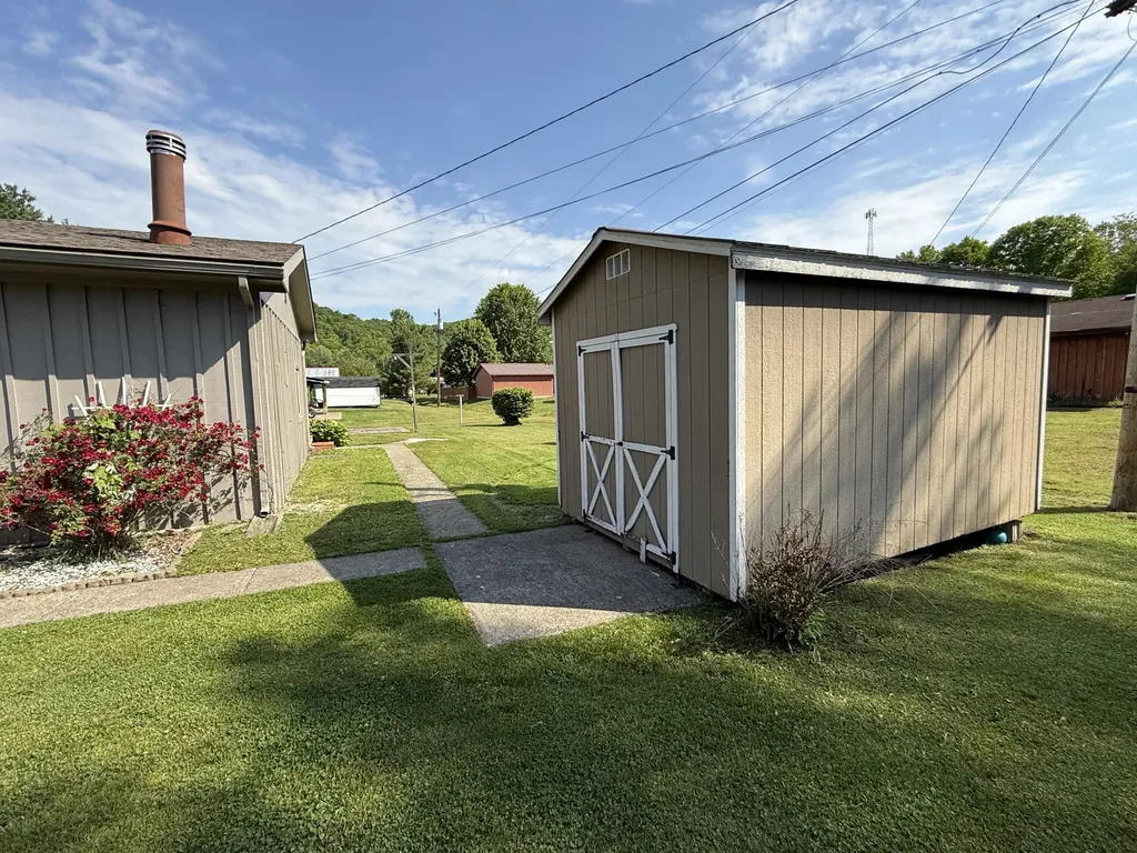 152 Roxanne Street Clearfield KY 40313