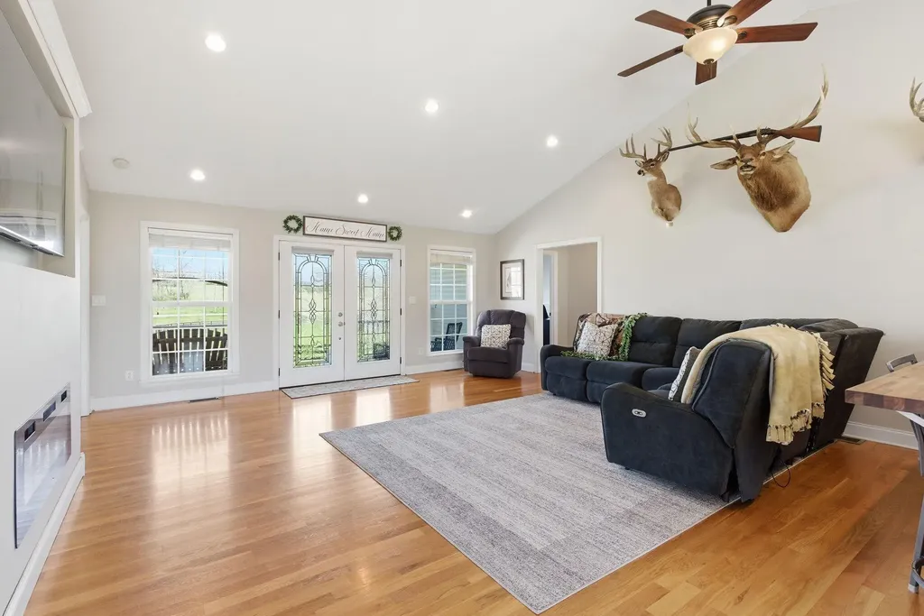 354 Locust Fork Road Stamping Ground KY 40379