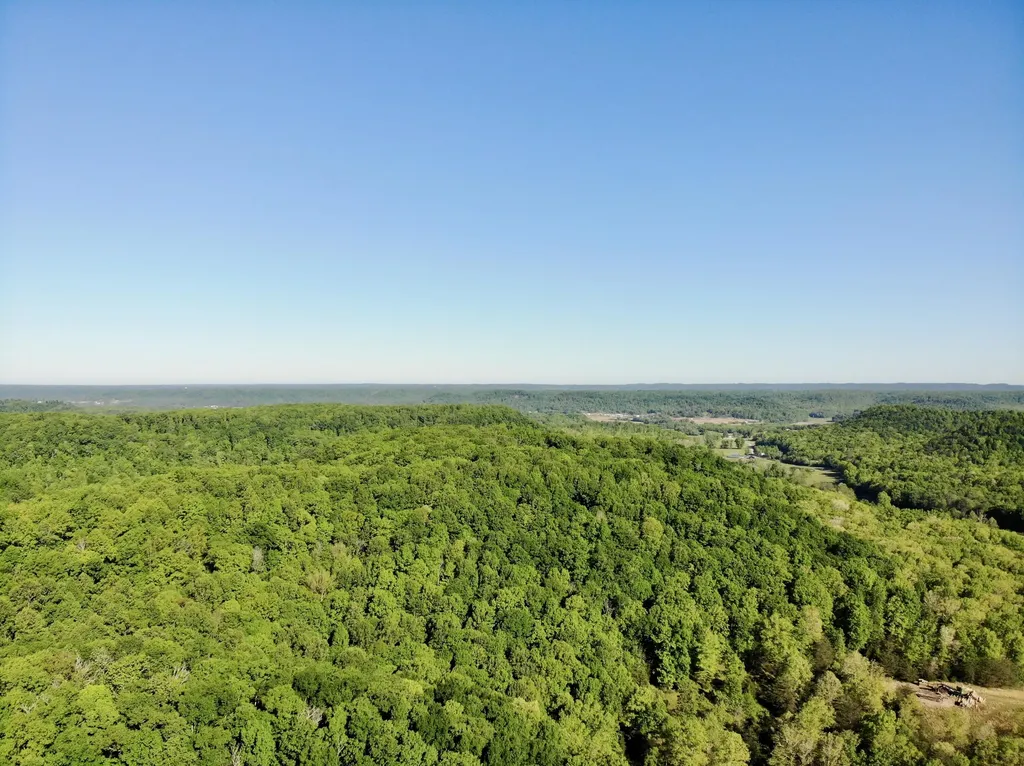 1170 E Doe Creek Road Liberty KY 42539