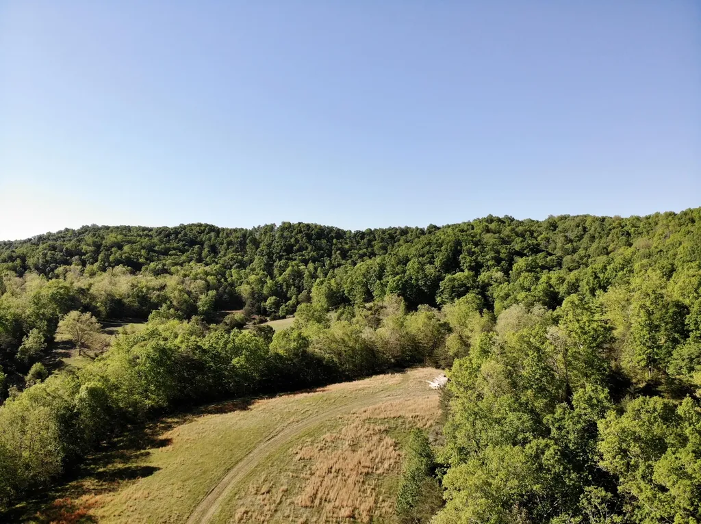 1170 E Doe Creek Road Liberty KY 42539