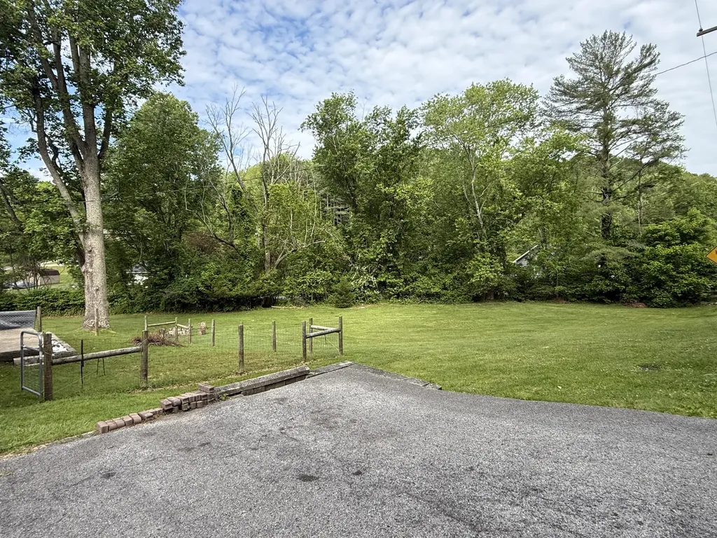 417 N Wilson Avenue Morehead KY 40351