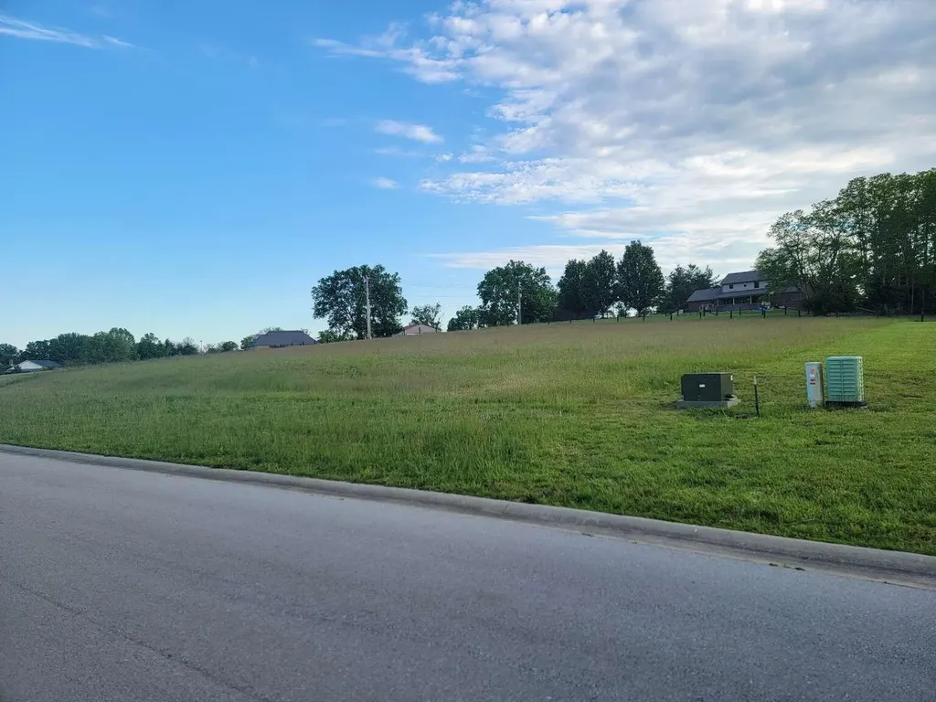 147 Lesley Trail Wilmore KY 40390