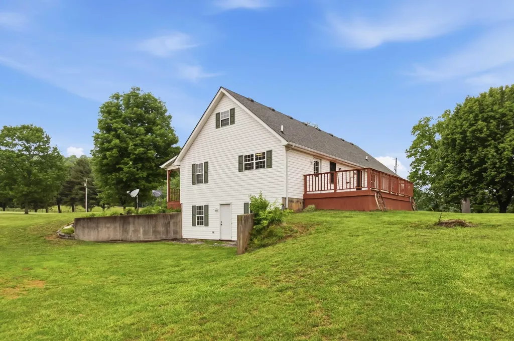 04330 Kentucky 906 Hustonville KY 40437