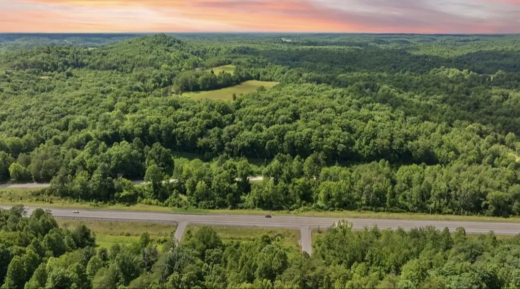 7611 Highway 1044 Pine Knot KY 42635