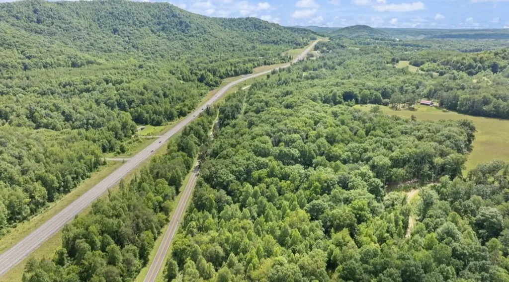 7611 Highway 1044 Pine Knot KY 42635