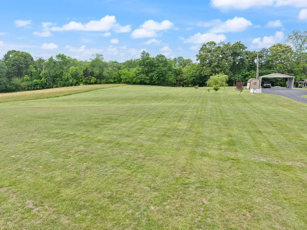 5764 E Kentucky 619 Russell Springs KY 42642