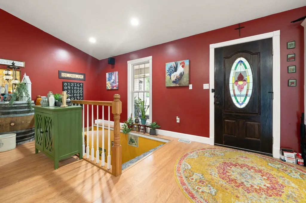 5764 E Kentucky 619 Russell Springs KY 42642