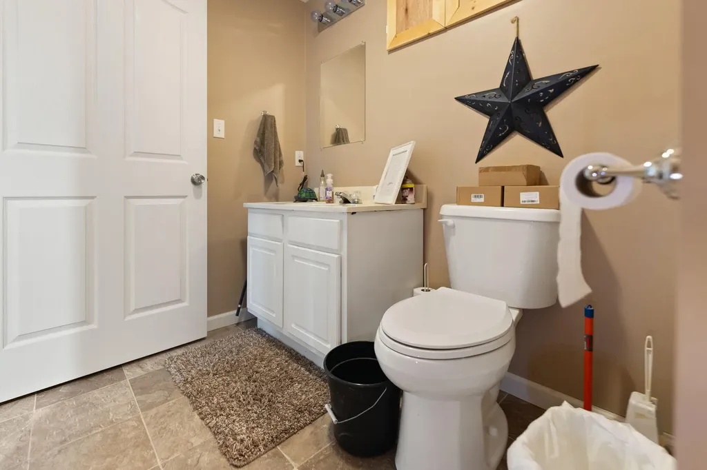 5764 E Kentucky 619 Russell Springs KY 42642