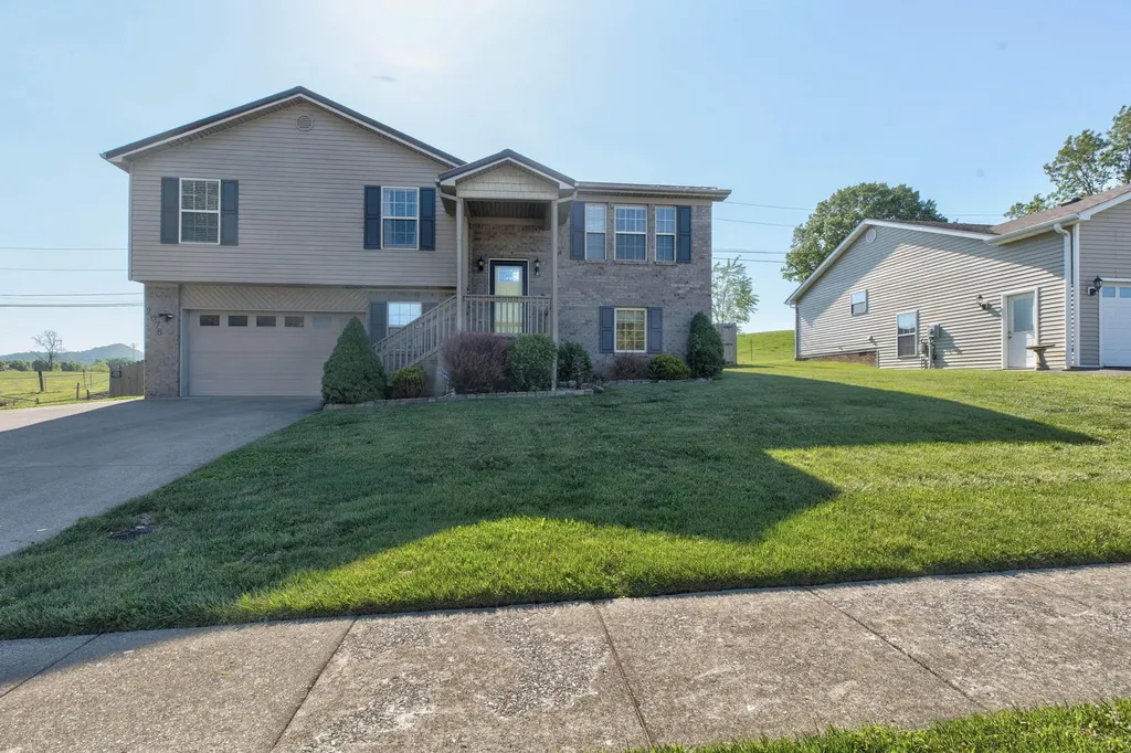 2078 Jd Circle Berea KY 40403