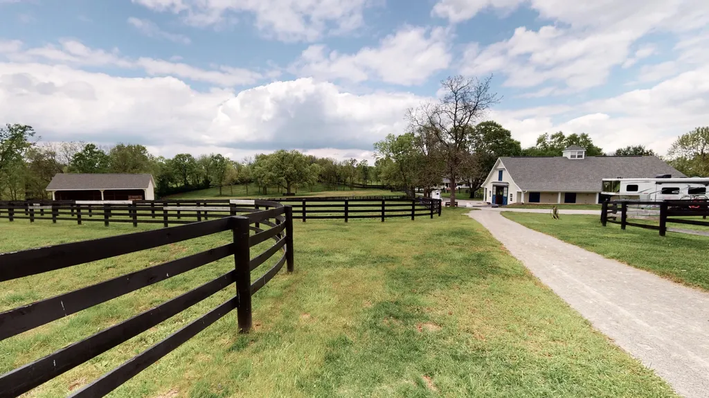 2830 Old Lemons Mill Road Lexington KY 40511
