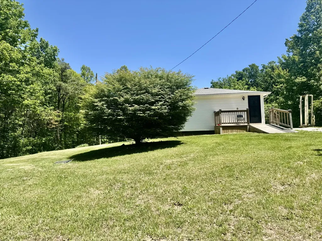 2255 S Tree Tower Road Sand Gap KY 40481