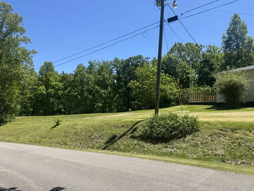 2255 S Tree Tower Road Sand Gap KY 40481