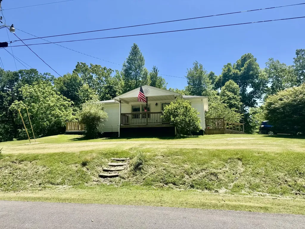 2255 S Tree Tower Road Sand Gap KY 40481