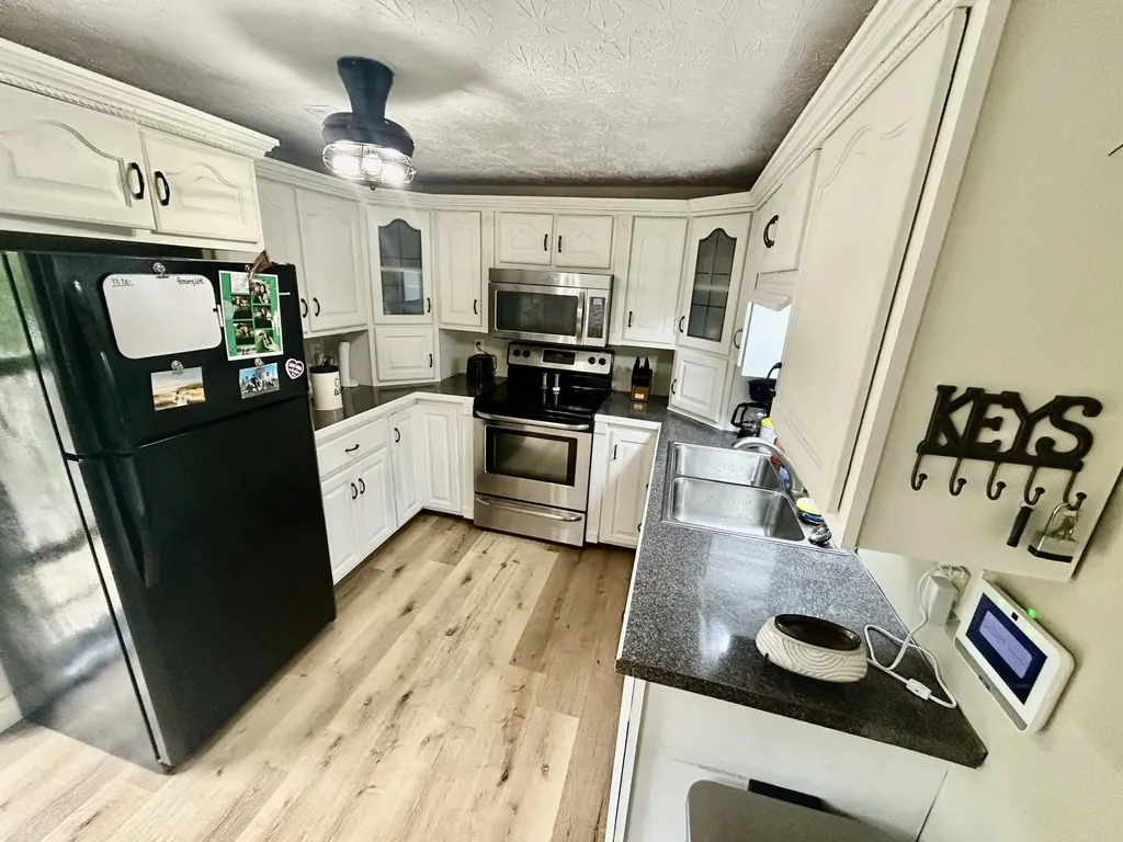 2255 S Tree Tower Road Sand Gap KY 40481