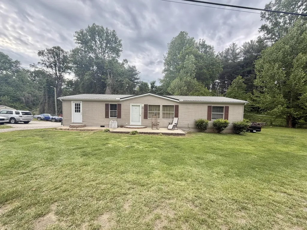 2591 Kentucky 8 Vanceburg KY 41179