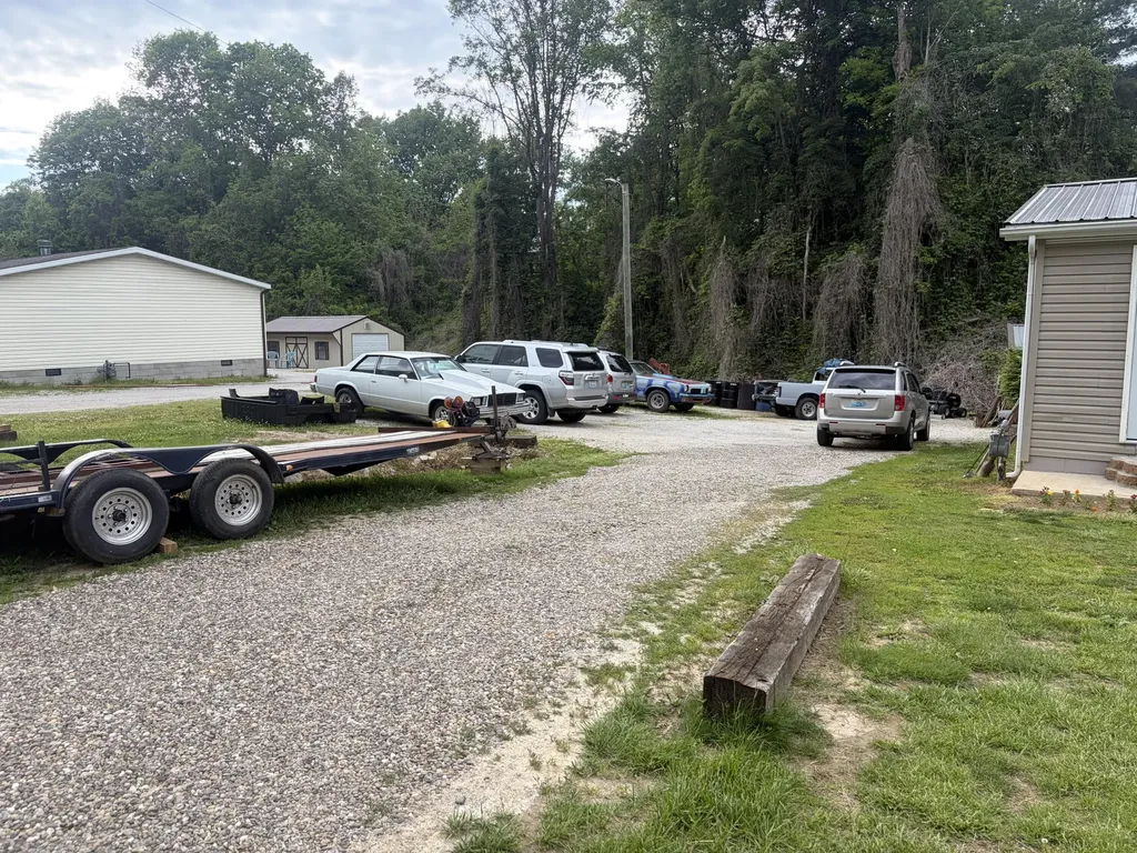 2591 Kentucky 8 Vanceburg KY 41179
