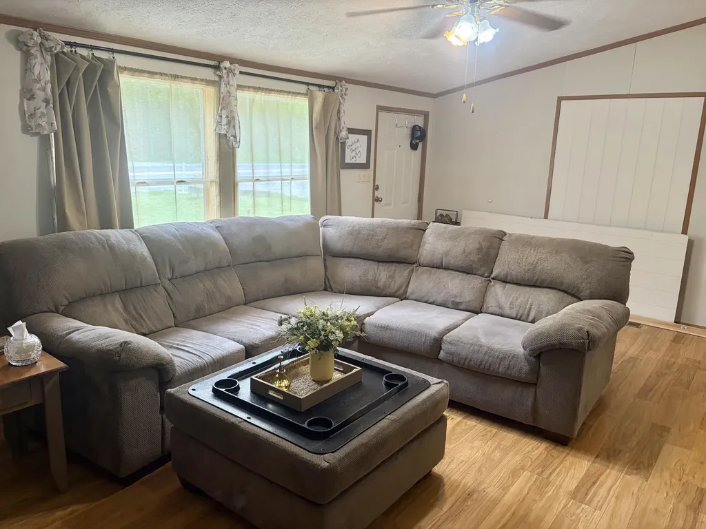 2591 Kentucky 8 Vanceburg KY 41179