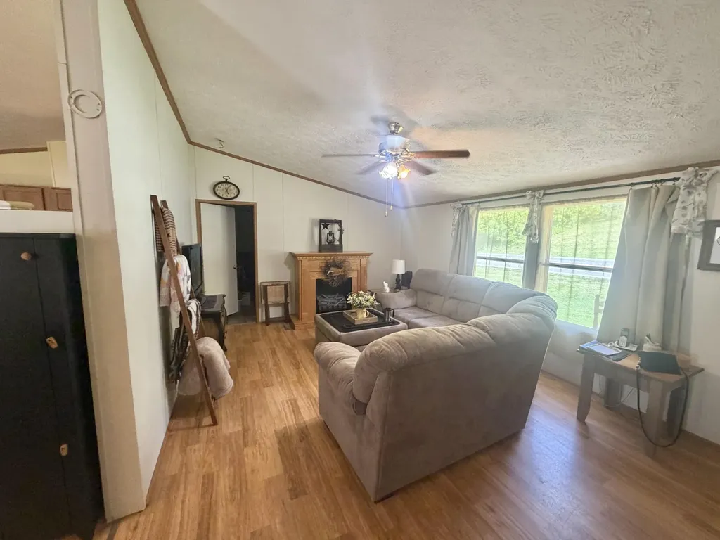 2591 Kentucky 8 Vanceburg KY 41179