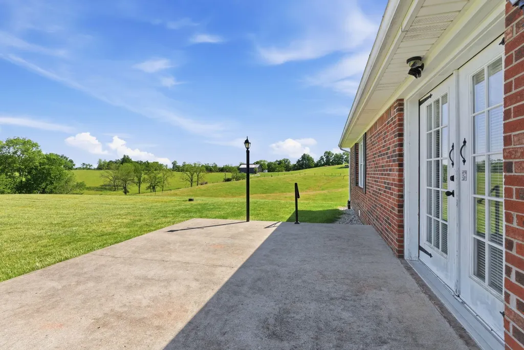 742 Colby Road Cynthiana KY 41031
