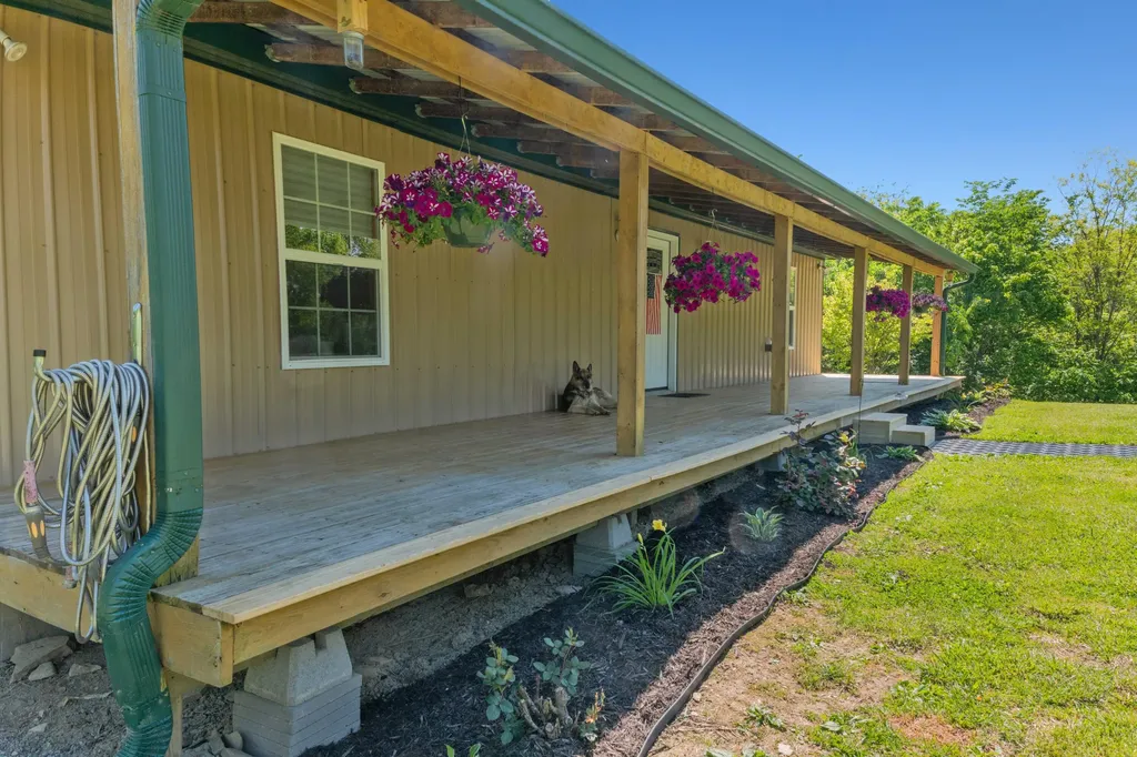 2109 Porter Road Sadieville KY 40370