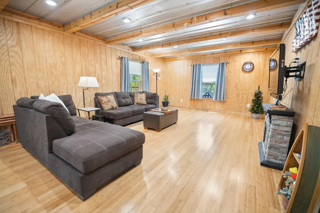 2109 Porter Road Sadieville KY 40370