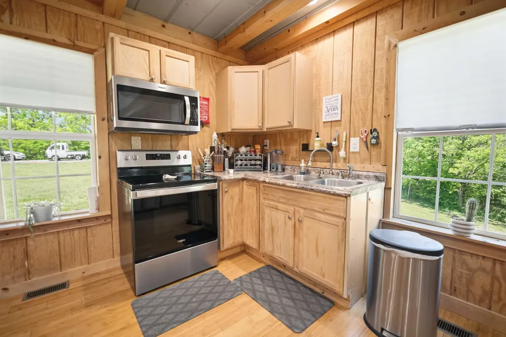 2109 Porter Road Sadieville KY 40370