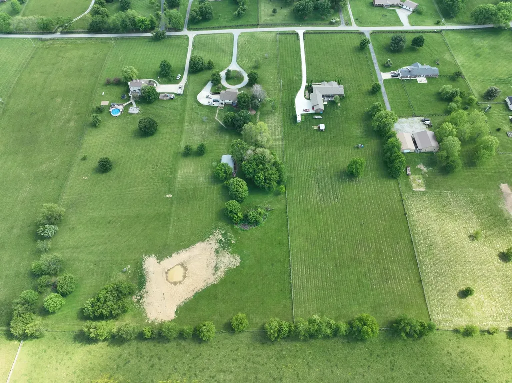 5865 Van Meter Road Winchester KY 40391